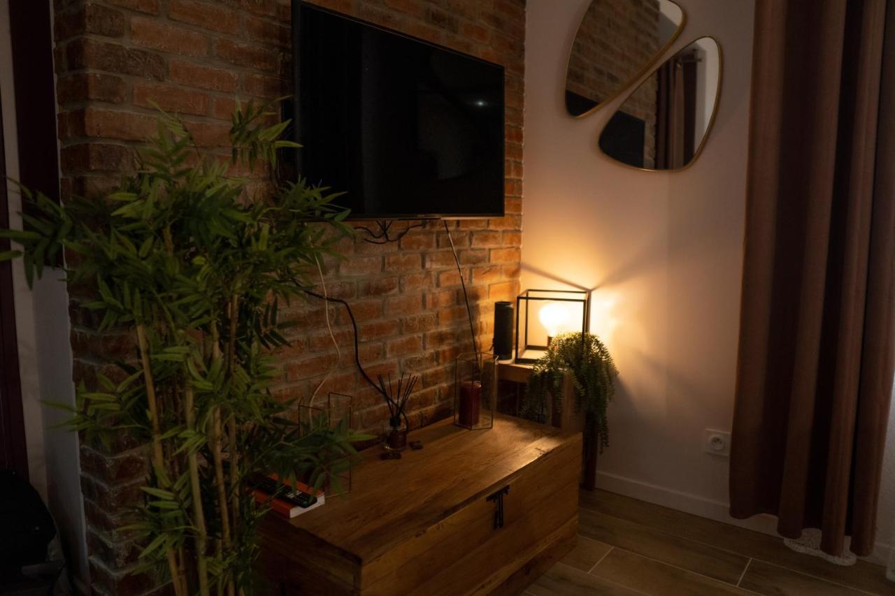 Studio Coeur De Ville Sanary Tres Cosy Parking المظهر الخارجي الصورة